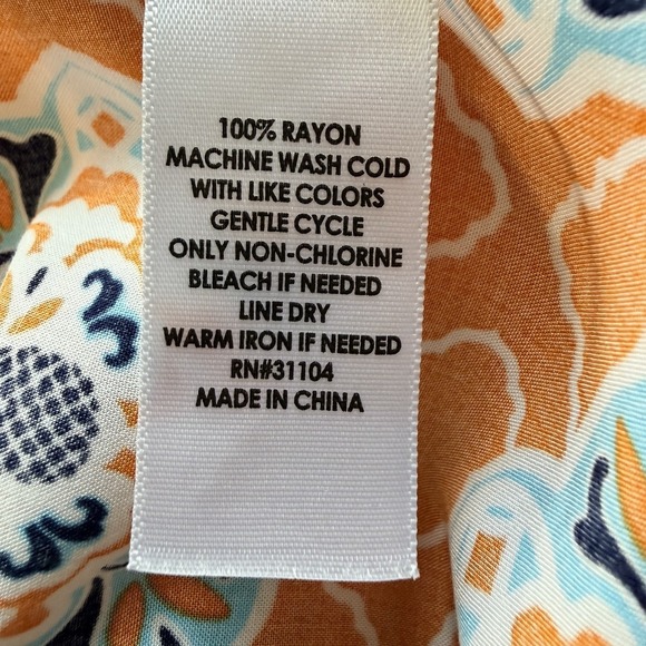Crown & Ivy Womens SZ 1X Long Sleeve Orange Blue Pineapple Patterned Top Blouse - Picture 7 of 7